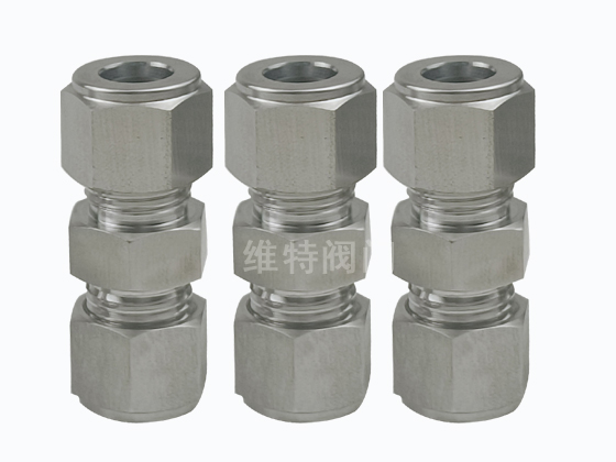 哈氏合金C276 異徑卡套接頭--化工機(jī)械反應(yīng)釜配套法蘭 閥門 管件生產(chǎn)廠家